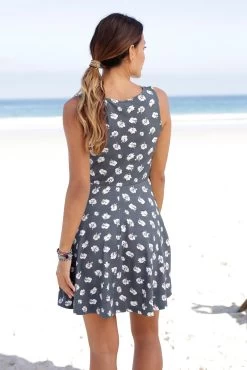 Beachtime Strandjurk Met Bloemenprint 21 Beachtime Strandjurk Met Bloemenprint -Dames Winkel beachtime strandjurk met bloemenprint blauw 5