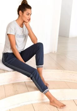 Bench. T-shirt -Dames Winkel bench t shirt grijs 10