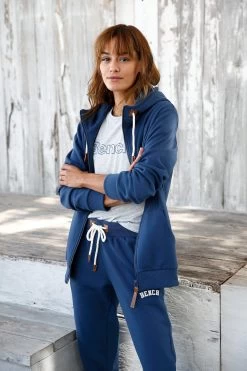 Bench. T-shirt -Dames Winkel bench t shirt grijs 13