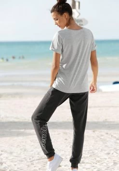 Bench. T-shirt -Dames Winkel bench t shirt grijs 14