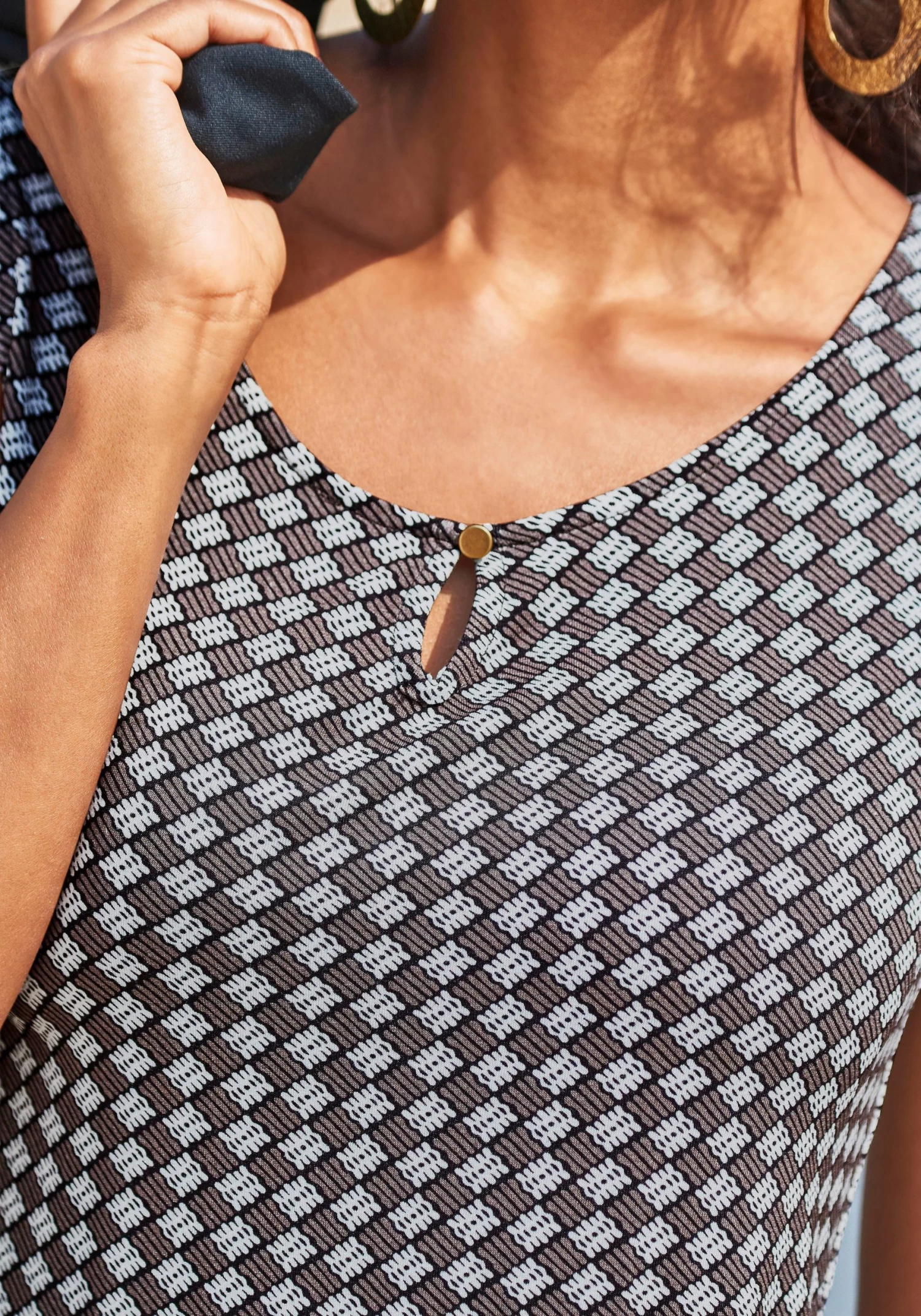 Vivance Shirt Met 3/4-mouwen Met Gouden Knoopdetail Bij De Hals (Set Van 2) 7 Vivance Shirt Met 3/4-mouwen Met Gouden Knoopdetail Bij De Hals (Set Van 2) - Afbeelding 7