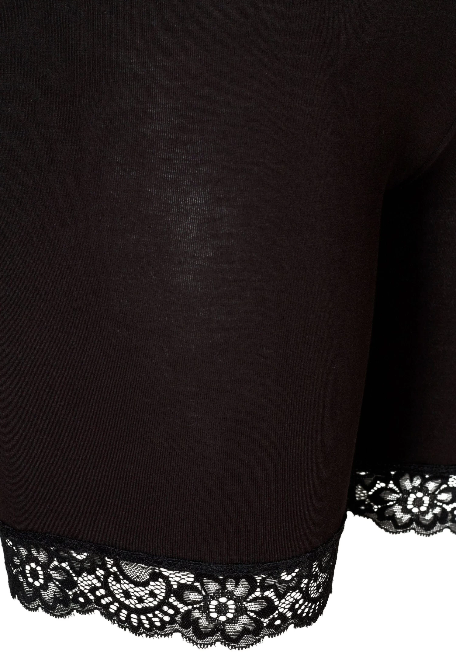 Zizzi Short Met Kanten Detail 6 Zizzi Short Met Kanten Detail - Image 6